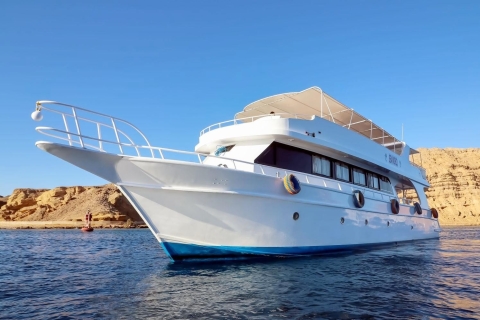 Sharm El Sheikh: Prywatny jacht na półdniową wycieczkę w małej grupie