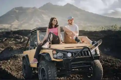 Lever de soleil sur le Mont Batur en jeep avec petit déjeuner