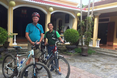 Village de Kim Long : expérience à vélo et découverte du patrimoineVisite privée d&#039;une journée - 2 personnes