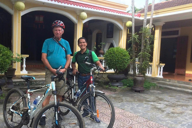 Village de Kim Long : expérience à vélo et découverte du patrimoineVisite privée d&#039;une journée - 2 personnes
