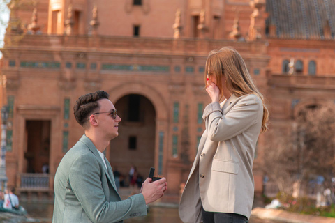 Seville: Photo session for a special moment.