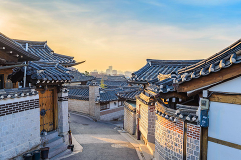 Seoul Old Town: Changdeokgung Palace & Bukchon Hidden Tour