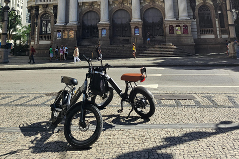 Guidad tur på elcykel i Rios historiska centrum upp till Ipanema