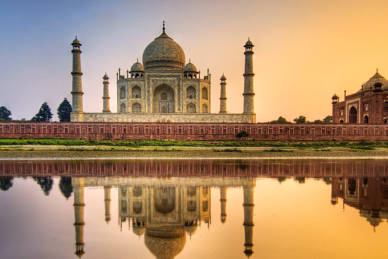 All-Inclusive Day Trip Taj Mahal Tour (from Delhi) From Delhi: Same Day Trip Agra ( Car + Guide)