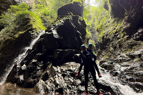 Madeira: Seixal Canyoning Level 3 Adventure