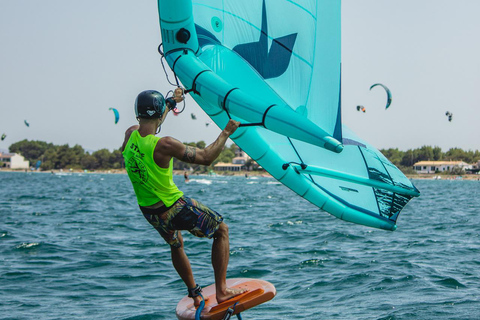 Alcudia: Wing Foil Experience with Equipment Alcudia: Wing Foil Experience with Equipment - Semi Private