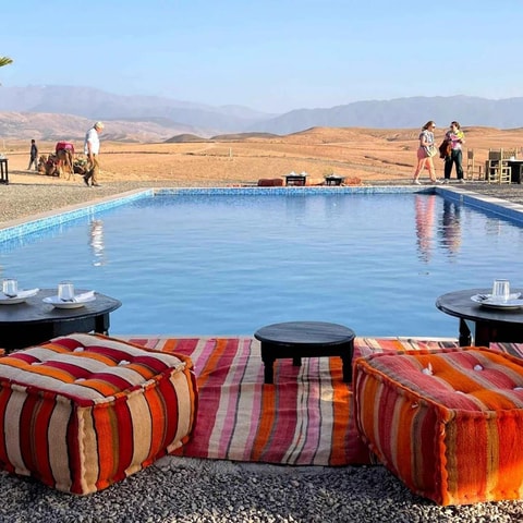 Marrakech: Agafay woestijntour met lunch en zwembad