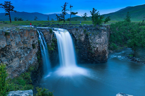 3-Day Central Mongolia Waterfall, Ancient Capital, Semi Gobi