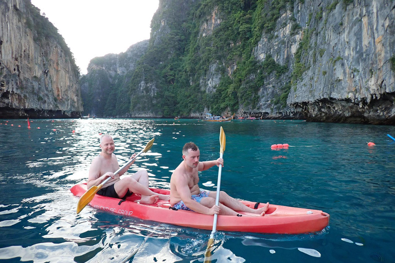 Koh Phi Phi : Piraten rondvaart met snorkelen en kajakken