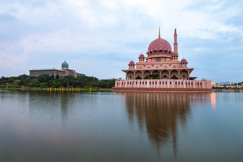 Putrajaya Full-Day Private Tour - Stunning Planned Capital