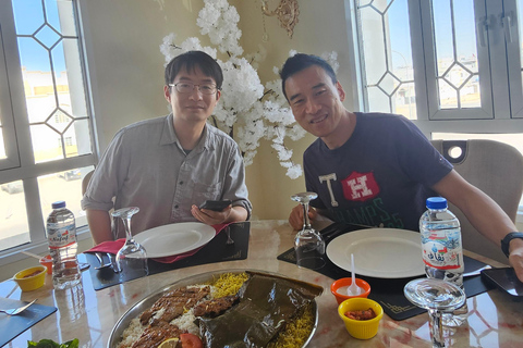 Muscat: Omani Food Tour with Shuwa & Halwa