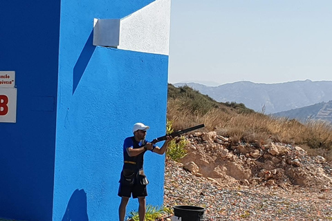 Paphos: kleiduivenschietenPaphos: Kleiduivenschieten