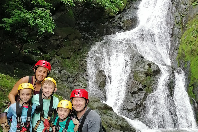 From San José: 11 Waterfalls Zipline Adventure