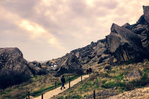 Gobustan, Lervulkaner, Eldtempel, Fire Mountain Tour