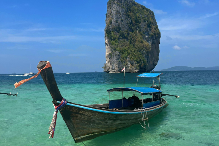 Krabi: A melhor aventura particular de barco de cauda longa em 7 ilhasMotorista de barco