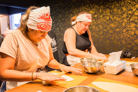 Samurai Gyoza Factory Kyoto: Aula de culinária de Gyoza