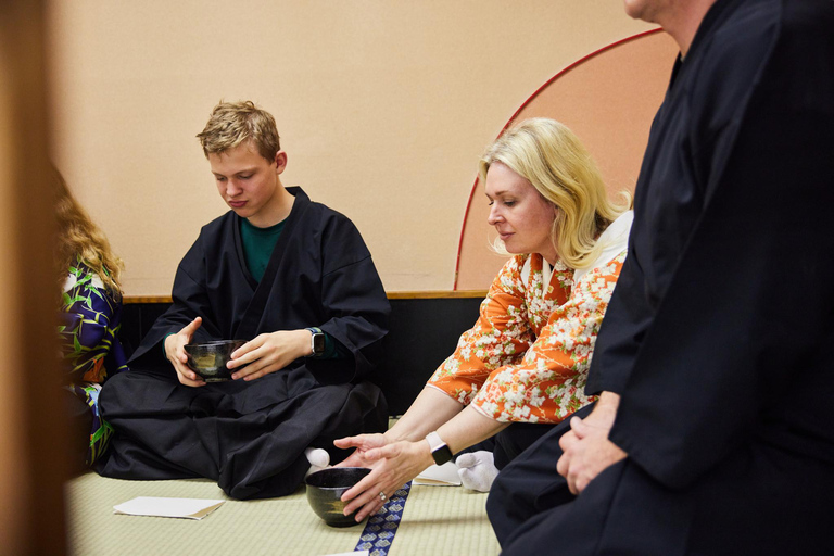 Learn Zen in a class of making tea near Osaka Castle