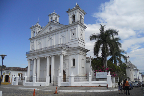 Suchitoto: 2-Night Romantic Getaway with Boat Ride