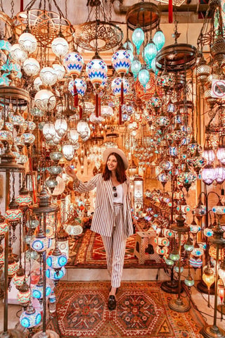 Delhi: Guided Shopping Tour Experience With Expert Female