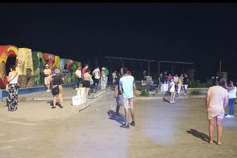 Cartagena by Night: Chiva Rumbera & Nightclub Cartagena by Night: Chiva Rumbera & Disco