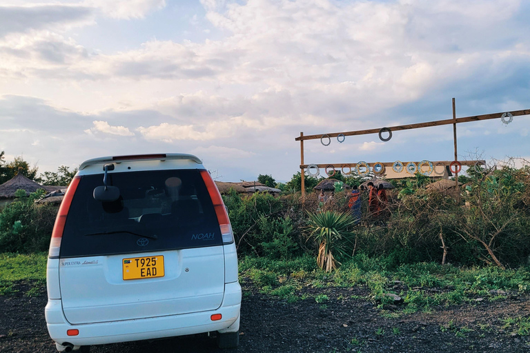 Arusha: Waterfall, Mountain Swing, Canoeing & Village Tour