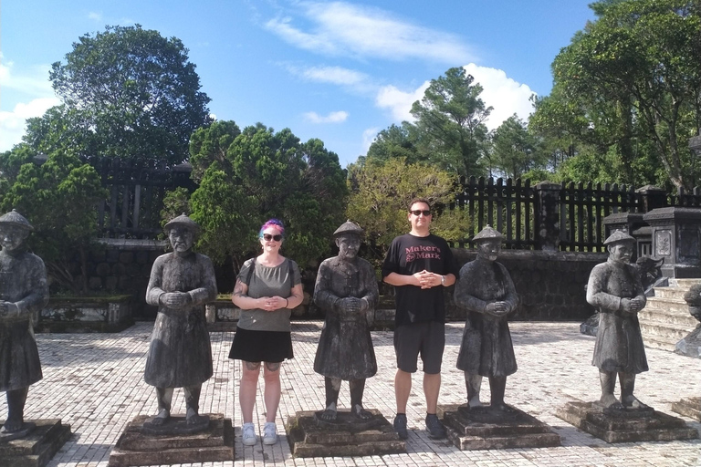 Hue City Tour - Privat heldagstur med lokal expert