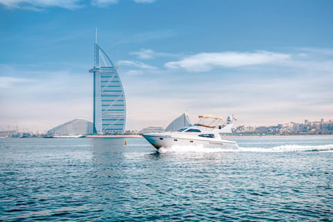 Dubai Luxury Yacht Experience - Private Cruise Up to 12