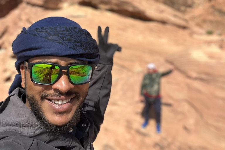 Wadi Rum: 2-Day Southern Desert Tour, Camel & Stargazing