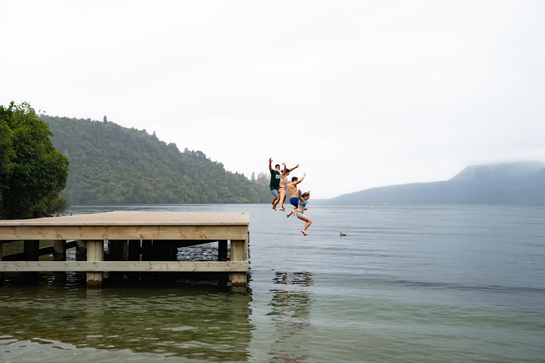 Bay of Islands Tour (Bay Explorer)