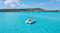Tour Tourn, meio dia de catamarã para La Pelosa com Aperitif - Housity