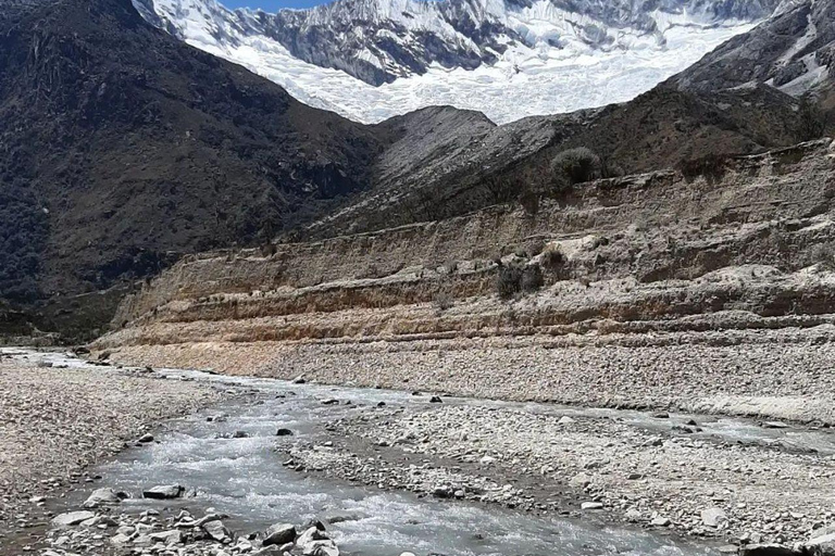 Descubre Laguna Parón - Belleza Turquesa