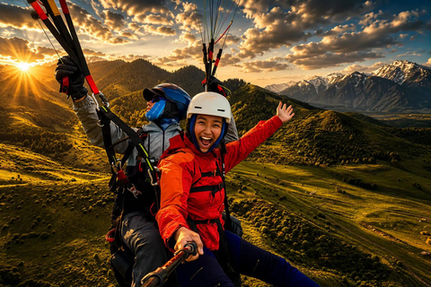 Salta: Tandem Paragliding over the Lerma Valley with Video Standard Flight: 10-15 Minutes in the Air with Video