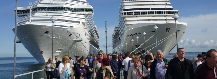 port de semarang : exploration de borobudur avec un guide local expert
