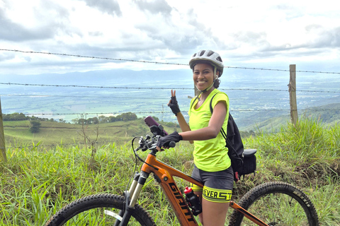 E-bike Tour: Hacienda, Viewpoint & Waterfall, Cali Ebike Tour "Paradise Road", viewpoint, hacienda el paraiso