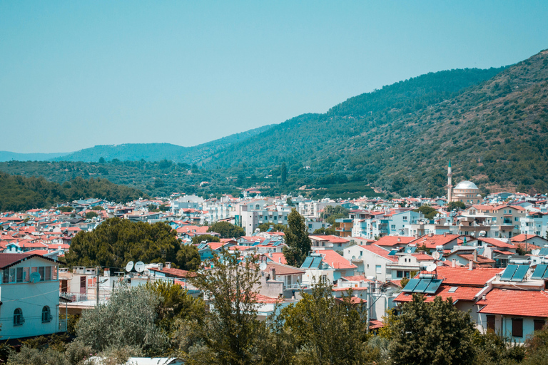 Izmir: Street Culture & Modern Izmir Private Walking Tour