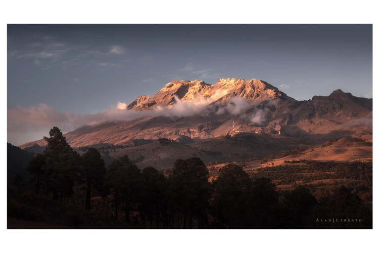 Popocatépetl Sunrise: Volcanic Film Tour from CDMX