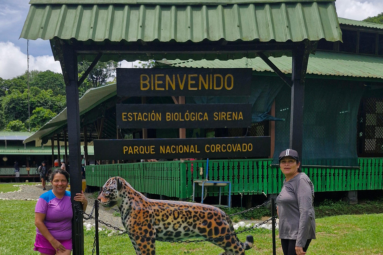 Puerto Jimenez, Corcovado 1 natt 2 dagar ankommer med båt avgår med båt.