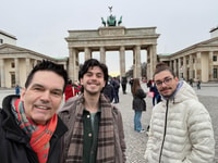 Taxi privé Tour durch Berlin Ost und West und Kiez ca 3-4h - Hizvo