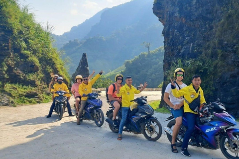 Excursão de 3 dias em mota a Ha Giang a partir de Sa Pa com condutorAterragem em Ninh Binh