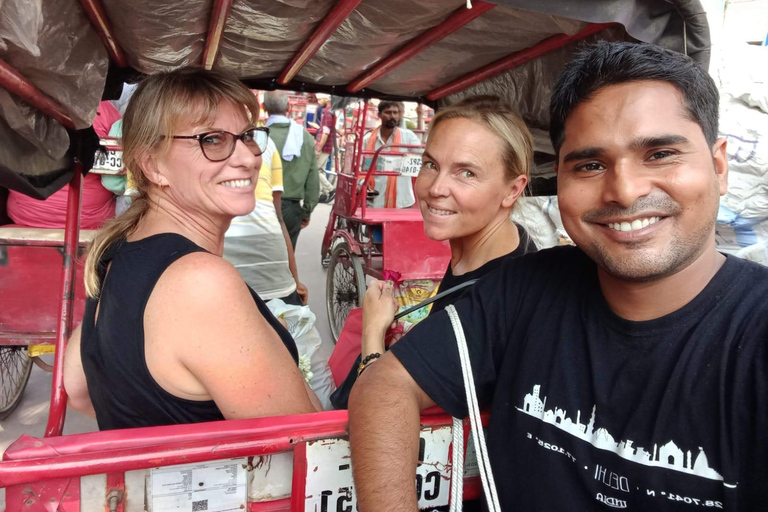 Old Delhi Temples and Spice Market Tour