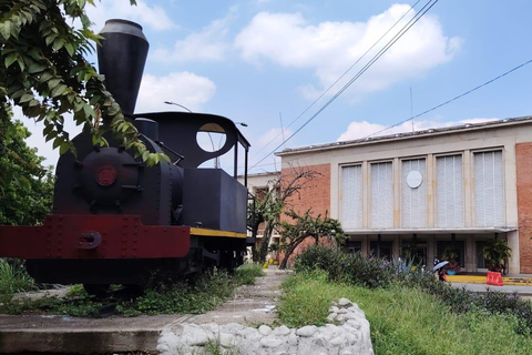 Cali: Explore the City Like a Local Using Public Transportation Cali: Explore the City Like a Local by Public Transportation.