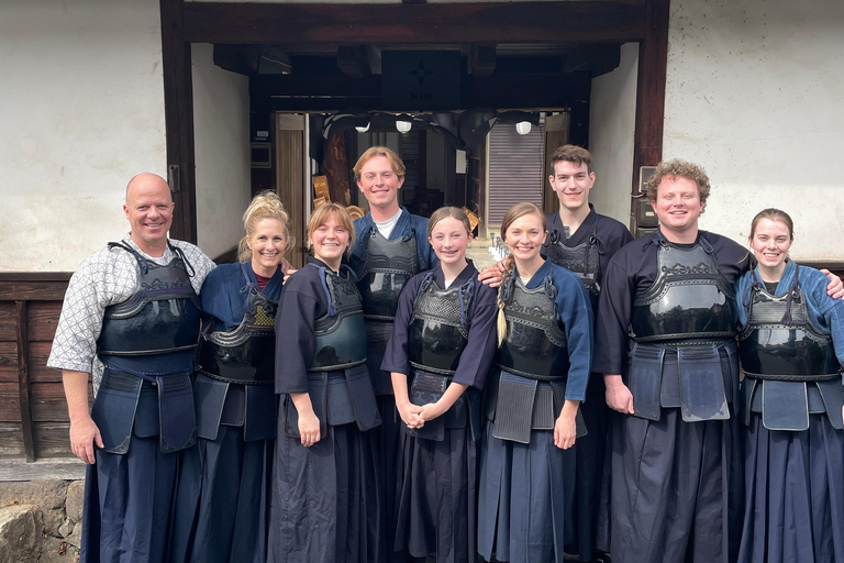 Kyoto: Esperienza di Kendo e Samurai con uniforme e attrezzatura