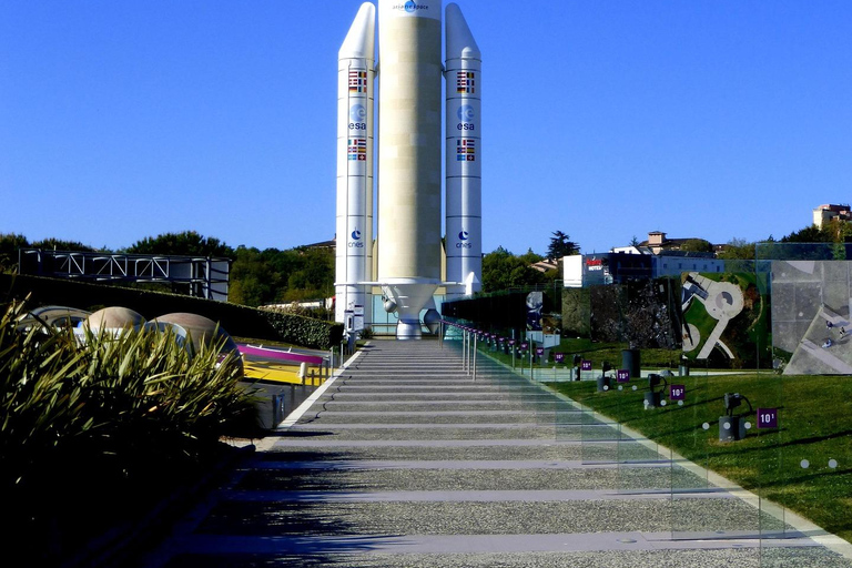 Cité de l'Espace: admission ticket + round-trip transportation and self-guided tour Cité de l'Espace: Admission Ticket + Round Trip Transportation and Self-Guided Tour