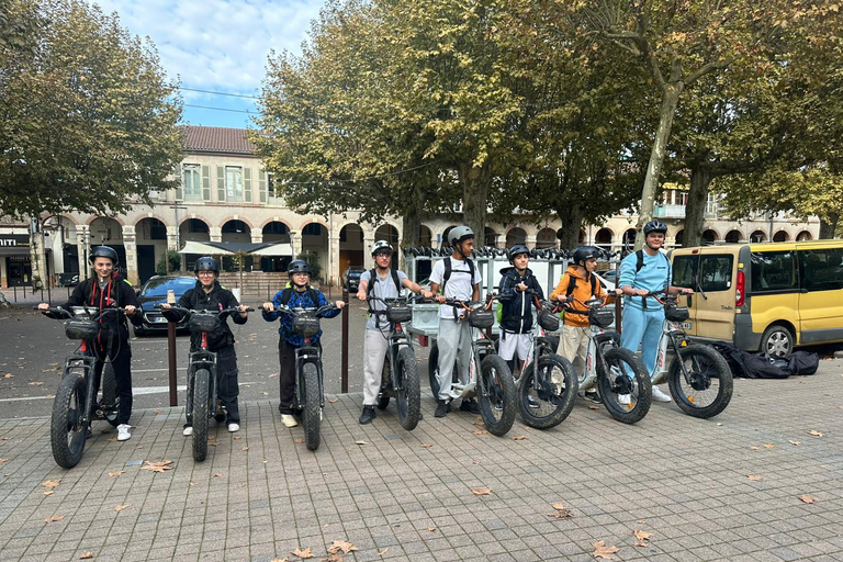 Agen: Guided tour and hike on an all-terrain electric scooter Agen: Guided tour and hike on electric all-terrain scooters