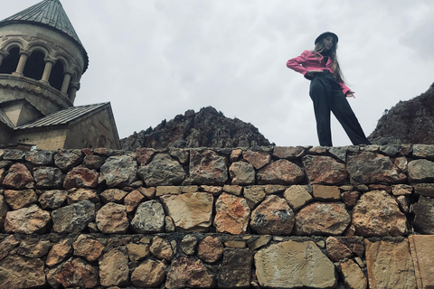 Yerevan: Silk Road Jeep Tour with Lake Sevan & Noravank