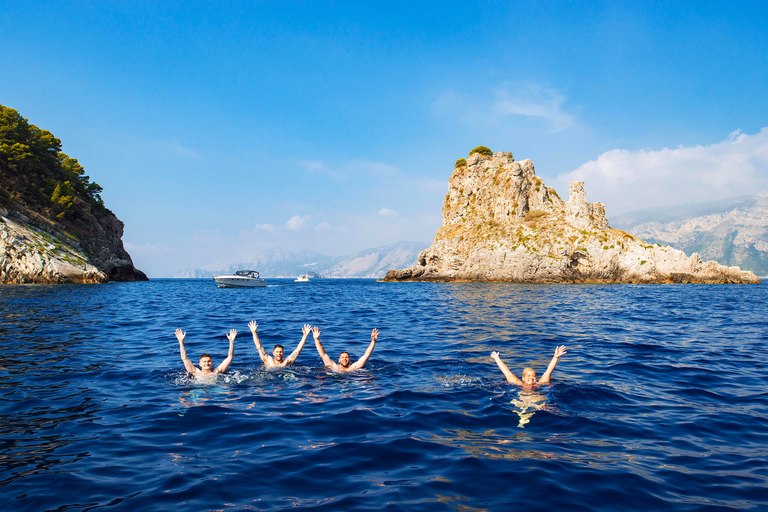 Costa de Sorrento 2 horas de tour en barco compartido con parada para nadar