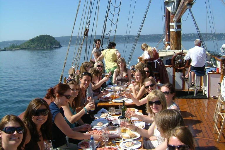 Oslo: Fjord Avond Cruise met Garnalen BuffetOslo: fjordavondcruise met garnalenbuffet