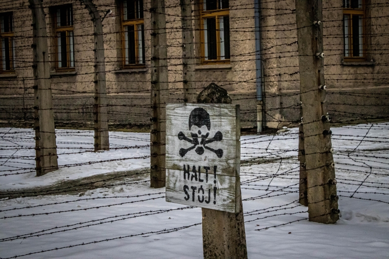 Vanuit Krakau: bustransfer heen en terug Auschwitz-BirkenauEnkele reis van Krakau naar Auschwitz