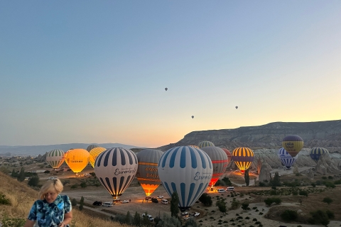 Observation des montgolfières au lever du soleilExcursion privée d'observation des ballons