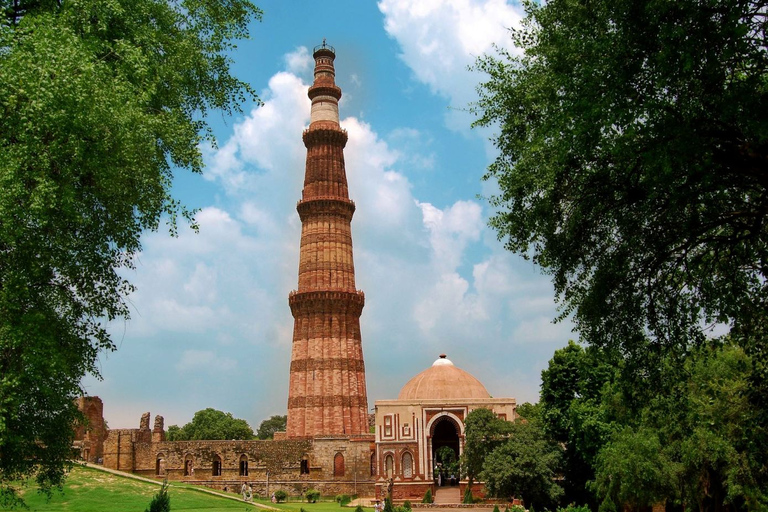 Delhi: Old and New Delhi Private Sightseeing TourTour with Transportation, Driver and Tour Guide